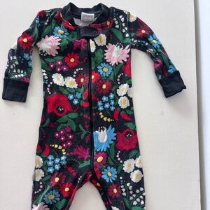 Hanna Andersson Pajamas floral pajamas 6-12 months